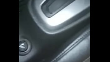 Pegando A Esposa De Um Outro Amigo No Carro