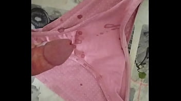 Corrida En Bragas De Mi Mujer 104