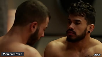 Muscular Hunks (arad Winwin) And (michael Jackman) Bareback - Men.com