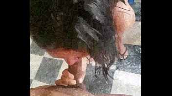 Ayudó A Vecina A Instalar Su Gas Y Termina Mamando Verga