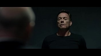 Na Escuridão Do Oceano