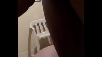 Me Pide La Leche Encima