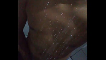 Punhetando No Banho 22 Cm