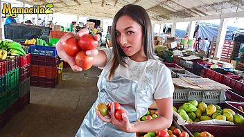 Mamacitaz - Amateur Latina Lorena Castro Goes From Market To Have Sex On Cam