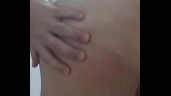 Casado Exibindo O Rabo