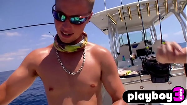 Petite Blonde Masturbate On The Boat With Hot Babes