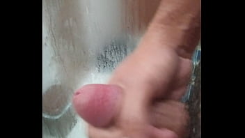 Batendo Uma No Chuveiro - gay, leite, banho, punheta, gostoso, chuveiro, novinho - Video 2522923