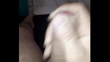 Im Badezimmer Gewichst