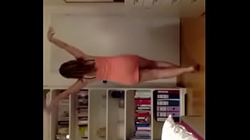 Random Milf Gives Me A Free Show On Live Cam Since I Gave Her Compliments