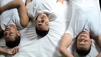 Festa De Ano Novo Acaba Em Sexo A Tr_s Com Os Apimentados