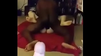 Esposo Graba A Su Mujer Cogiendo Con Un Negro
