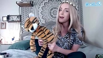 Camsoda - Carol Baskin Joe Exotic Bbc Tiger King Parody