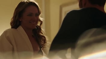 Shantel Vansanten, Julie Swagger Da Série O Atirador, De Lingerie