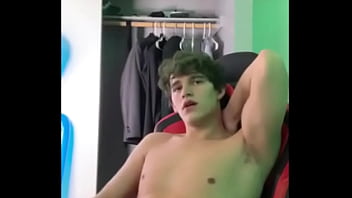 Loirinho Batendo Punheta E Gozando