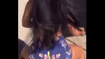 Novinha Carioca Dançando Funk De Shortinho