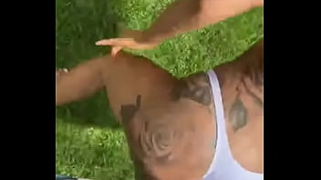 Novinha Gostosa Reebolando Insta: @henzaum