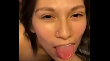 Cute Girl I Met On Before The Lockdown Gets A First Date Facial