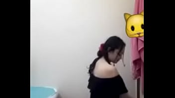 Moviendo El Culo - peru, chibolas - Video 2486643