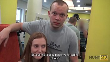 Hunt4k. La Ingenua Conejita De Gimnasio Tiene Sexo Con Un Hombre Rico