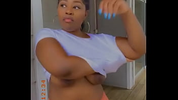 Caramel Bad Bitch Shows Her Big Titties