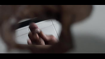 Homem Batendo Punheta E Gozando No Banheiro, No Centro De Campinas