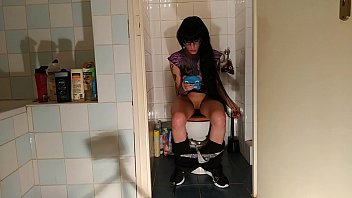 Sexy Goth Teen Pee _ Crap While Play With Her Phone Pt1 Hd
