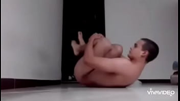 Pel_n Dando Vueltas Con Diferentes Canciones