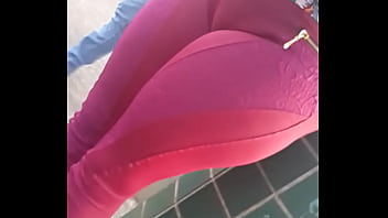 Morena No Terminal De Onibus