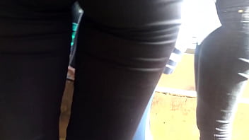 Isabella Gostosa Com Uma Calça Muito Apertada