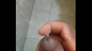 Negro Me Muestra Su Leche Salir