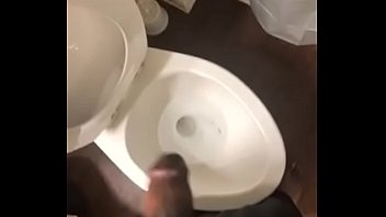 Cumin In Da Bathroom