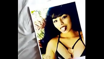 Thick Cock Cums On Daisy