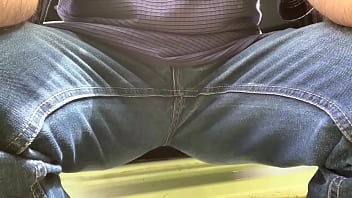 Pipi-culotte De Gros-pisseur - pissing, pee, pipi, soloboy, pissing-pants, pipi-culotte, gros-pisseur - Video 2691954