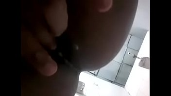 Con El Culo Lleno De Leche