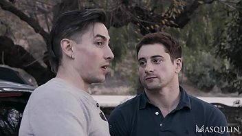 Jack Hunter And Taylor Reign_s Fuck Whilst Being Streamed Live!