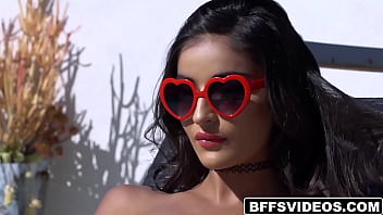 Super Hot Besties Emily Willis And Jewels Blu Both Gets Fucked In Hot Threesome By The Pool