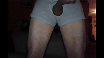 Ejercitando El Miembro Por La Ventanilla