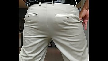 Maestro Caliente En Oficina