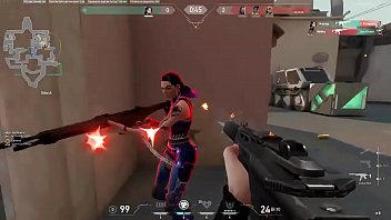 Chico Soltero Jugando Con Sus Manos