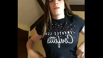 Gatinha Provocando Cameltoe