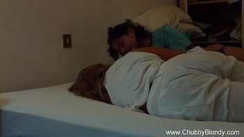 Blowjob From Myi Talian Horny Wifey