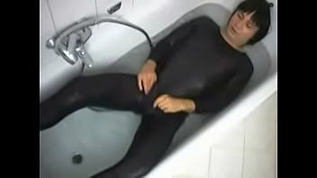 Damaris Badevergnügen