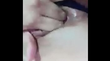 Amiguita Me Llama Por Skype Por Que Estaba Muy Caliente Y Tenia El Coño Super Humedo