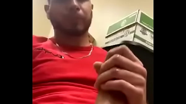 Paja En El Trabajo - hot, gay, men, paja, verga, leche, gemir - Video 2646835