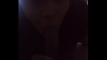 Tinder Hook-up Giving Me Head