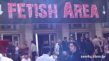 Don Picone Na Venus Erotic Fair Em Berlin. Exclusivo Sex4u Visitando A área De Fetiches - Highlights 3