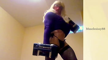 Musclesissy88 Workout In Full Crossdress