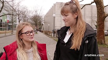 Bücherwürmer In Der Erotikabteilung - blonde, lesbians, amateur, pussy-licking, public, german, library, public-sex, lesbian-lovers, lesbi - Video 2659856