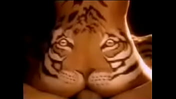 Tigredevorandoumhomem