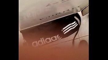 Espiando En El Baño - gay, paja, heterosexual - Video 2654015